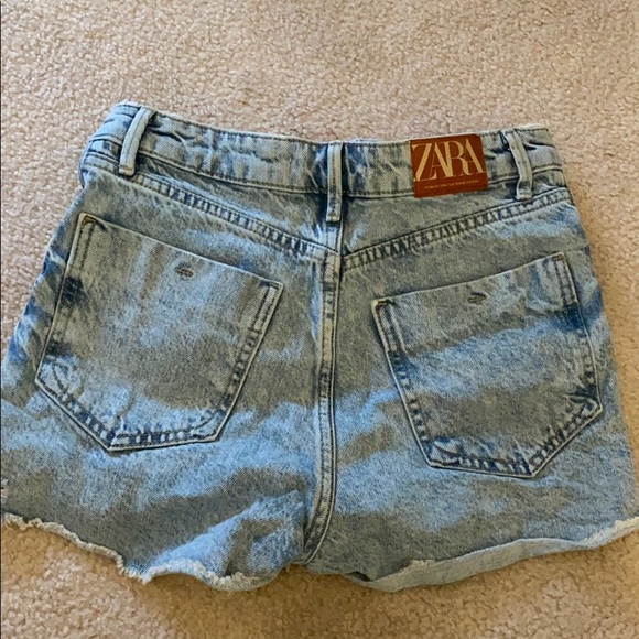 Zara jean shorts - Picture 3 of 3